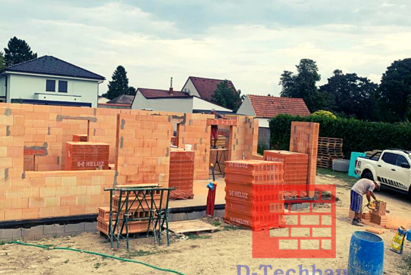 Stavba domu v Rakúsku - RD Vrab21 Kittsee - Murovanie hrubej stavby Stavba domu v Rakúsku - RD Vrab21 Kittsee - Murovanie hrubej stavby